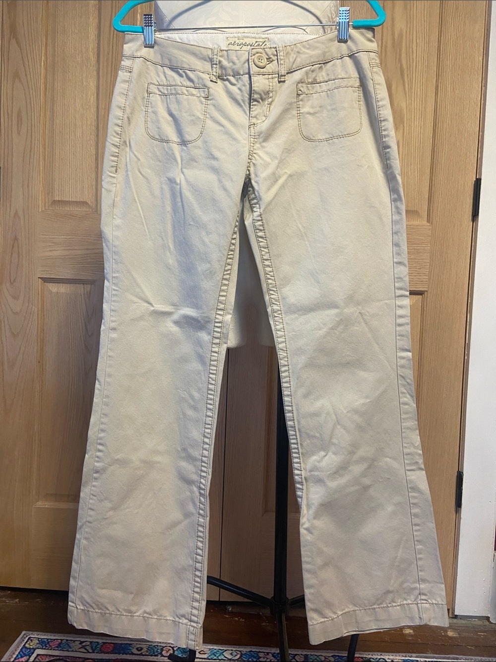 Aeropostale Cream Flare/Wide-Leg Jeans